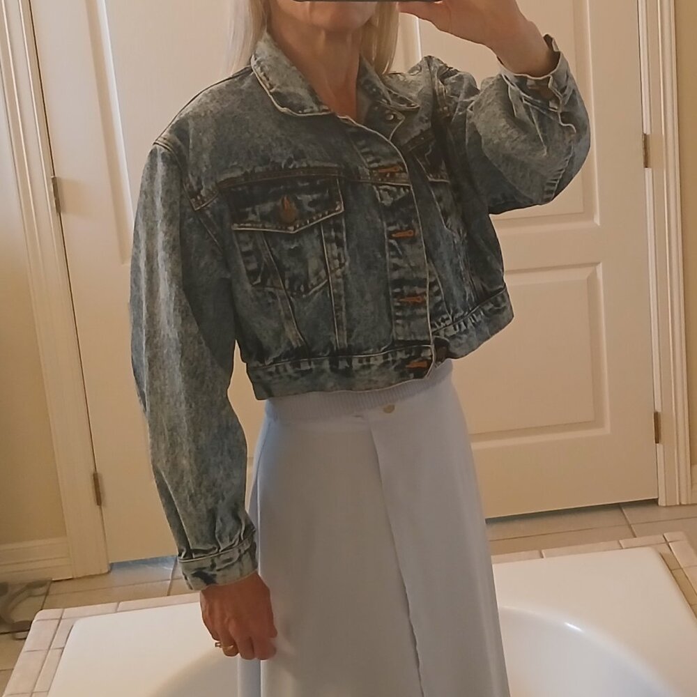 Vintage 80s acid wash cropped jean jacket, size L